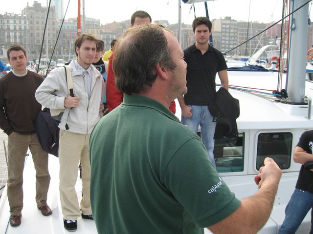 Asturias joven emprenda Navegación catamarán
