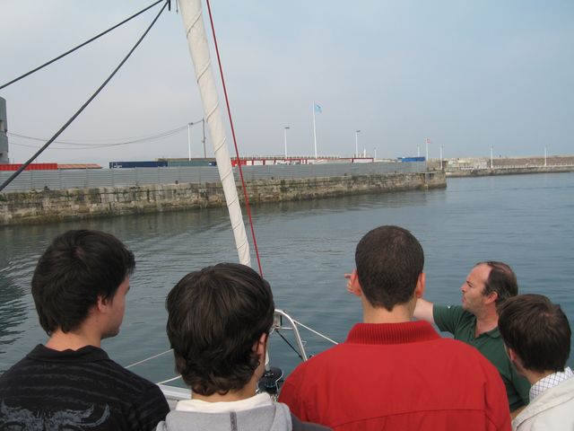 Asturias joven emprenda Navegación catamarán