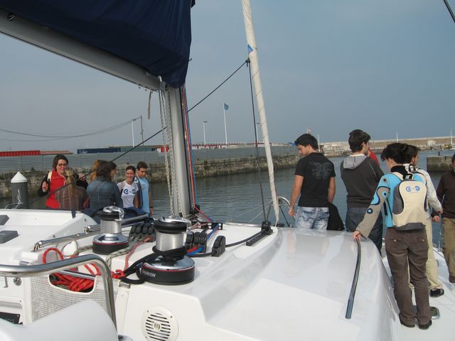 Asturias joven emprenda Navegación catamarán