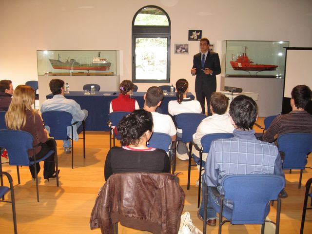 Asturias joven emprenda Junta del Puerto