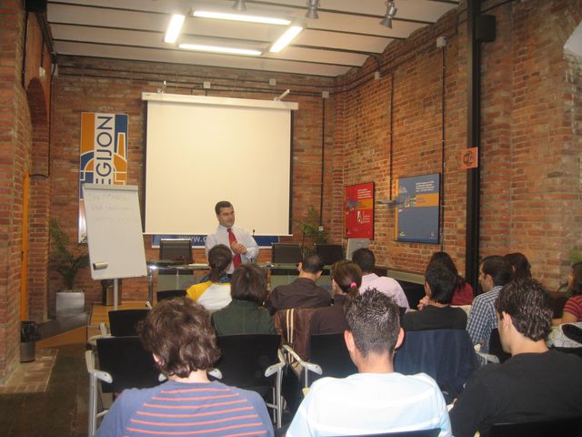 Clinic Joven emprenda CME