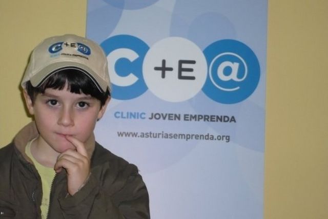 Asturias joven emprenda Mercaplana Navidad 09