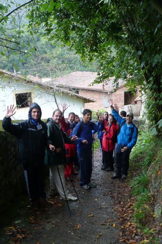 Asturias joven emprenda Ruta del Camín Encantáu