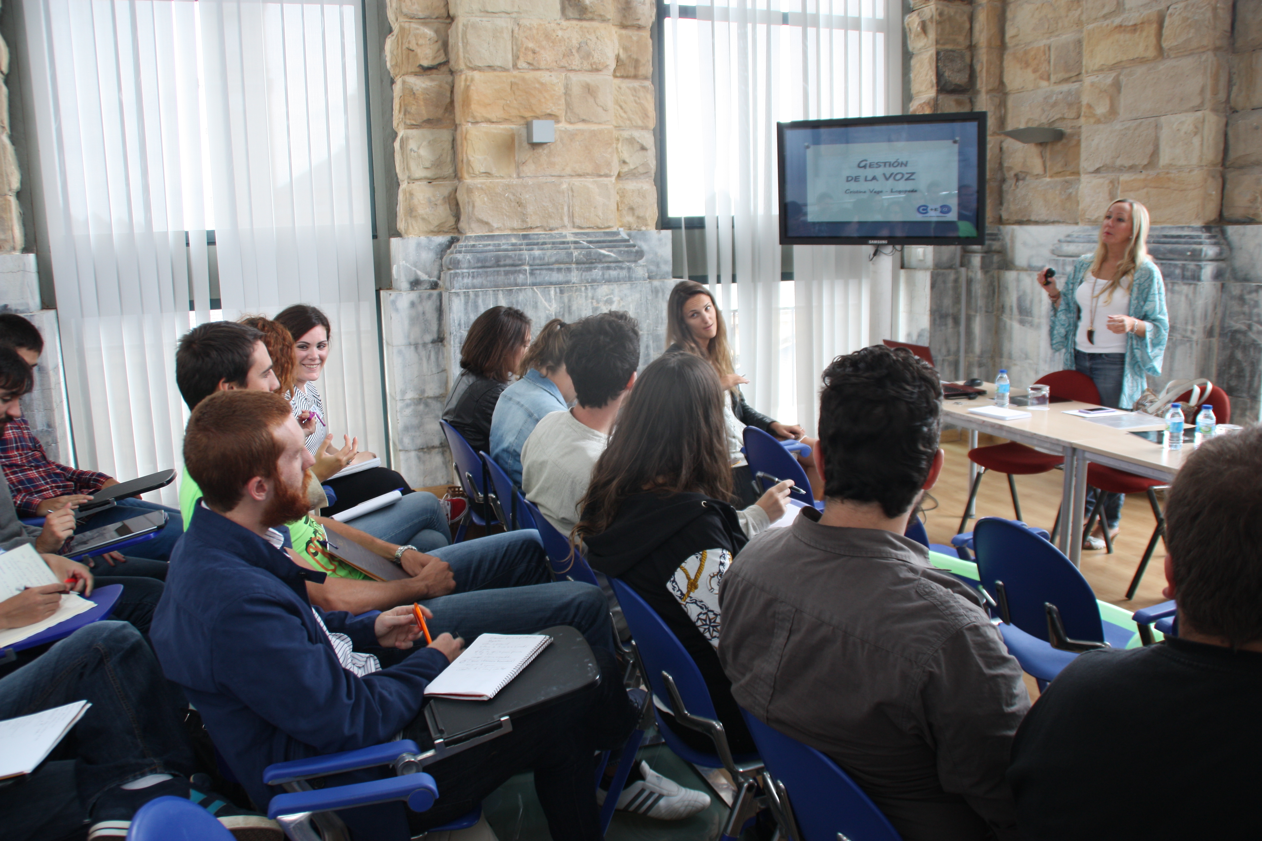 Asturias joven emprenda Taller Gestión Voz