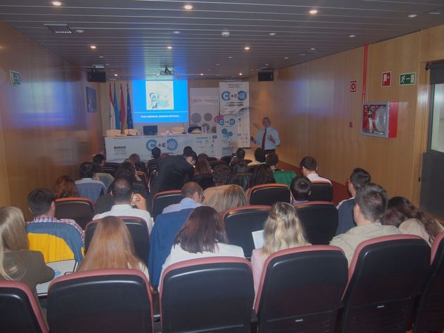 Asturias joven emprenda Lección Magistral