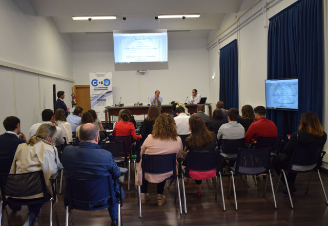 Asturias joven emprenda Ponencia Neoalgae