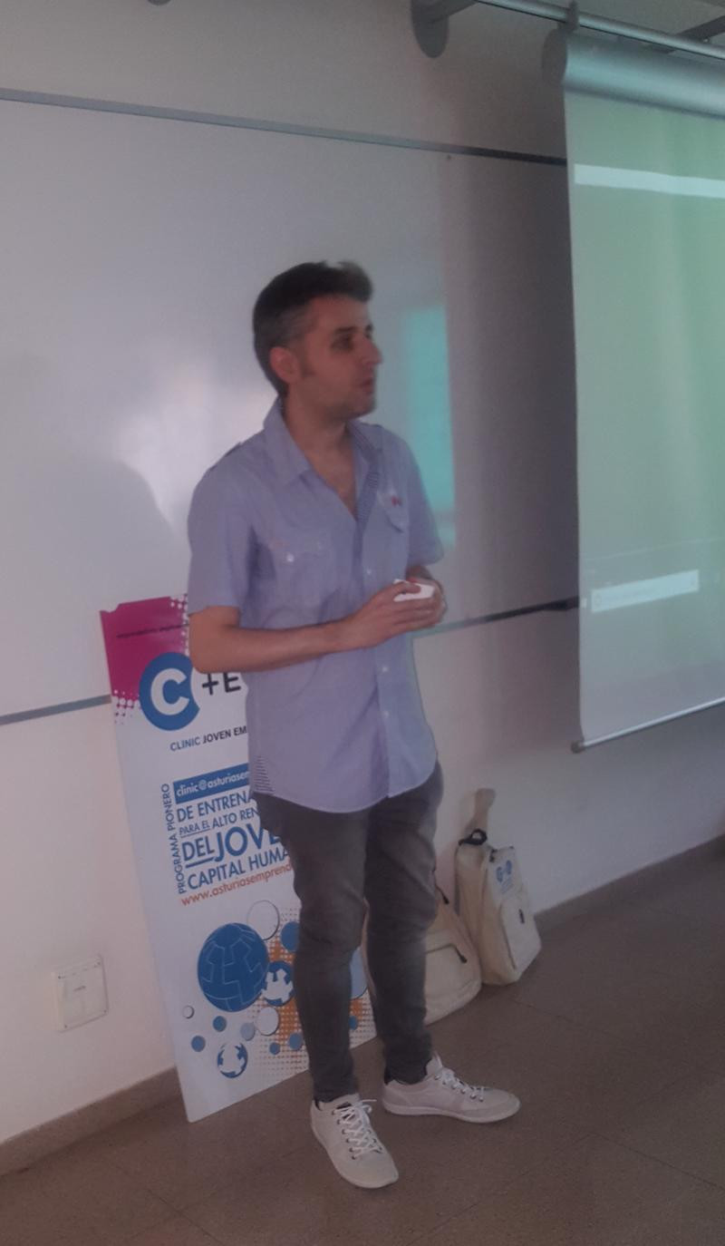 Asturias joven emprenda Cliniqueros