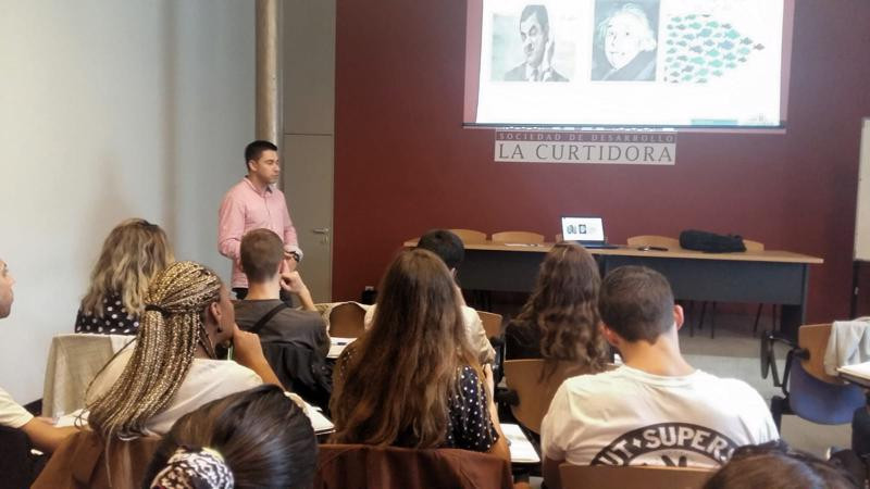 Clinic Joven emprenda Personal branding AEDIPE