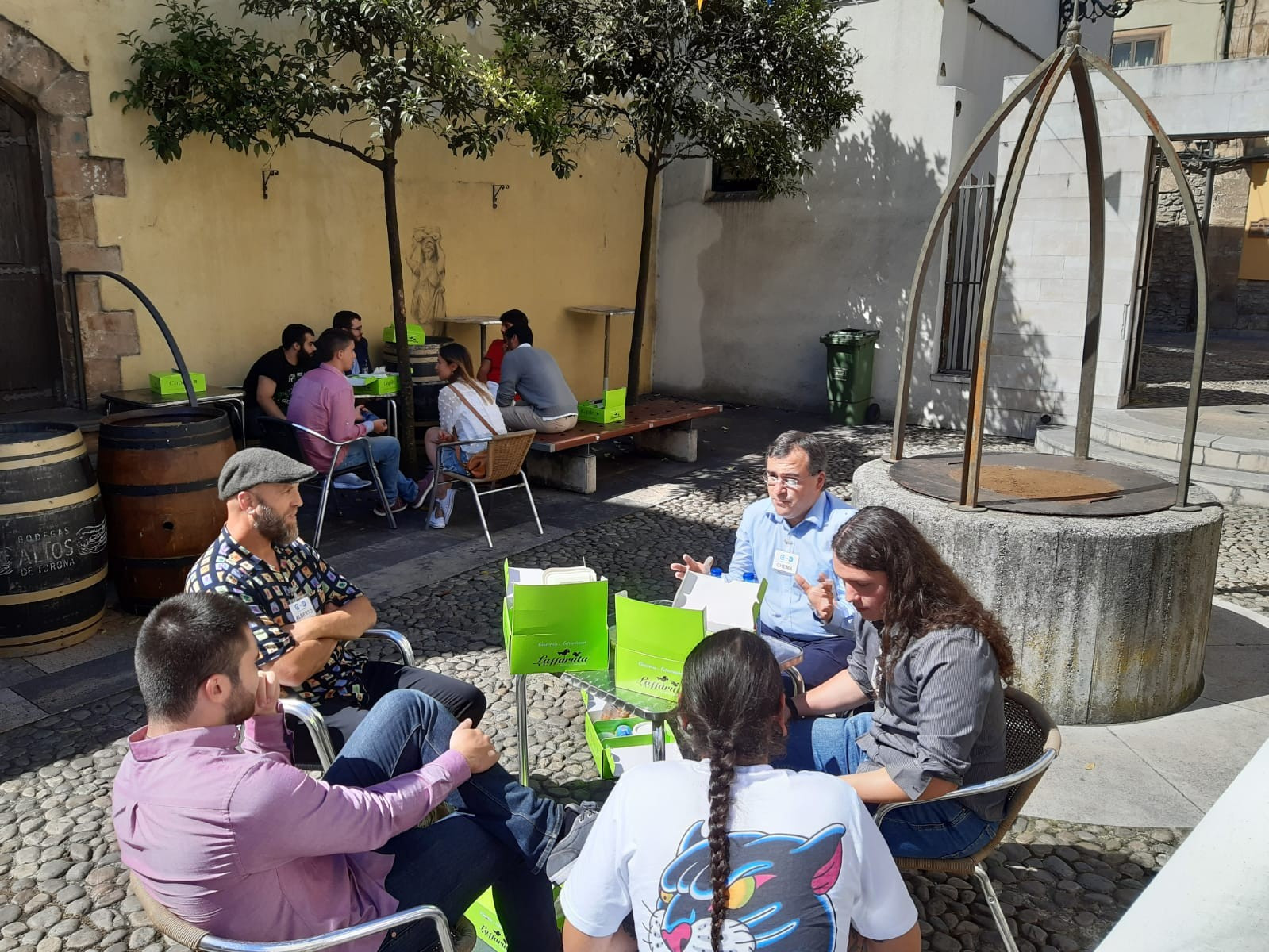 Asturias joven emprenda Comida uniendo puntos