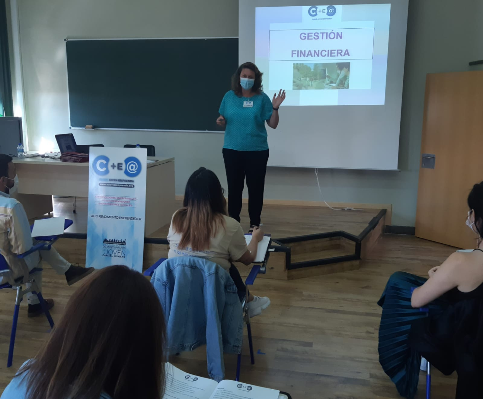 Asturias joven emprenda Sesión Finanzas Carmen