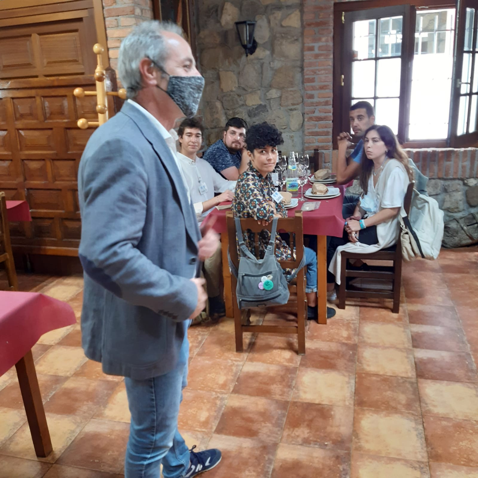 Asturias joven emprenda Comida Casa Alvarín