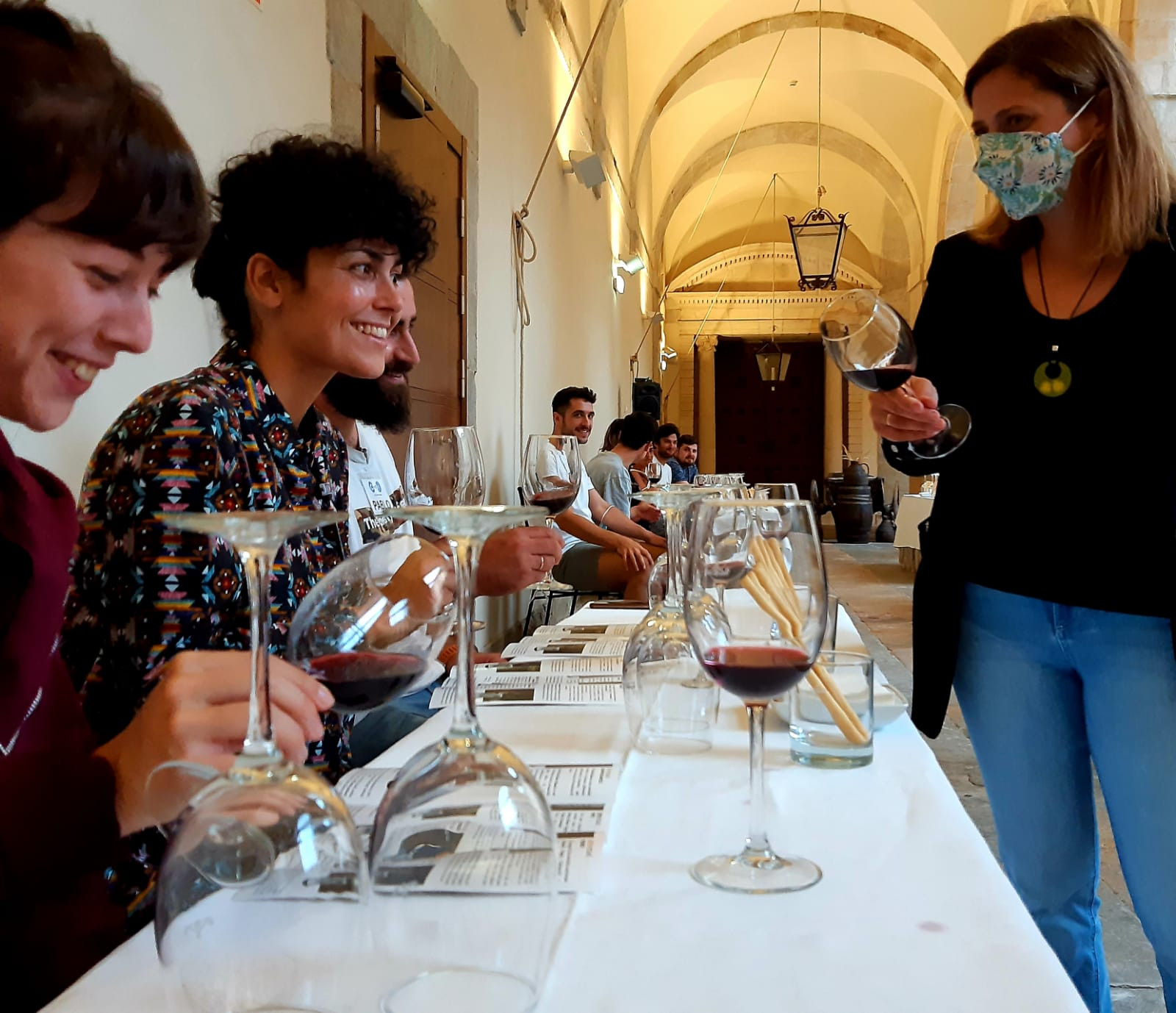 Asturias joven emprenda Cata vinos Cangas