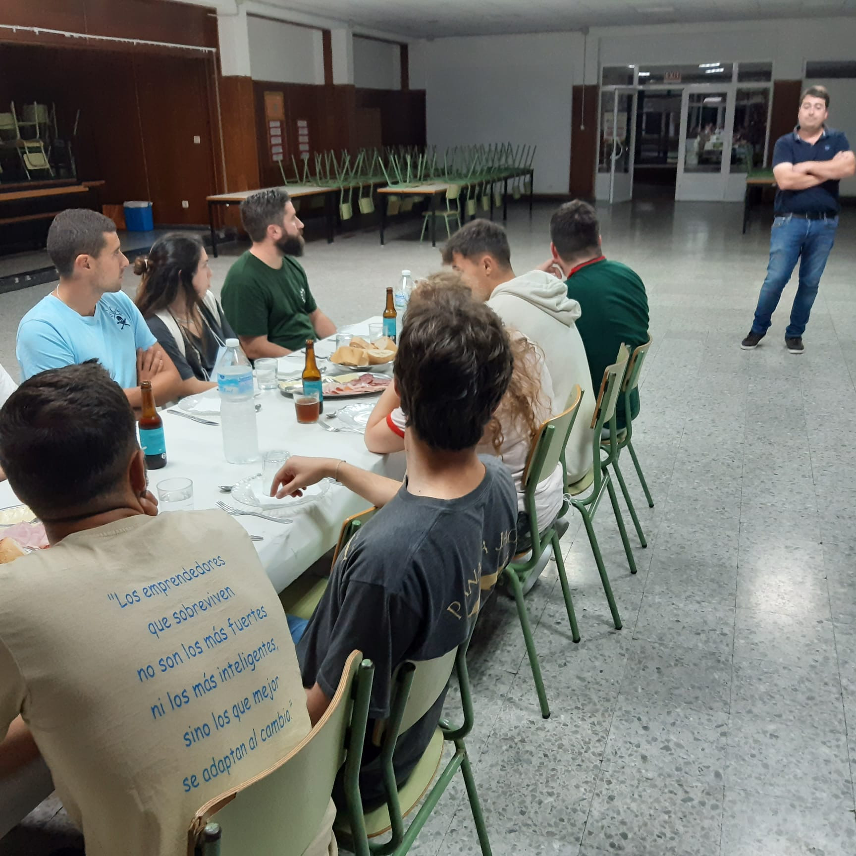 Clinic Joven emprenda Cena Cangas