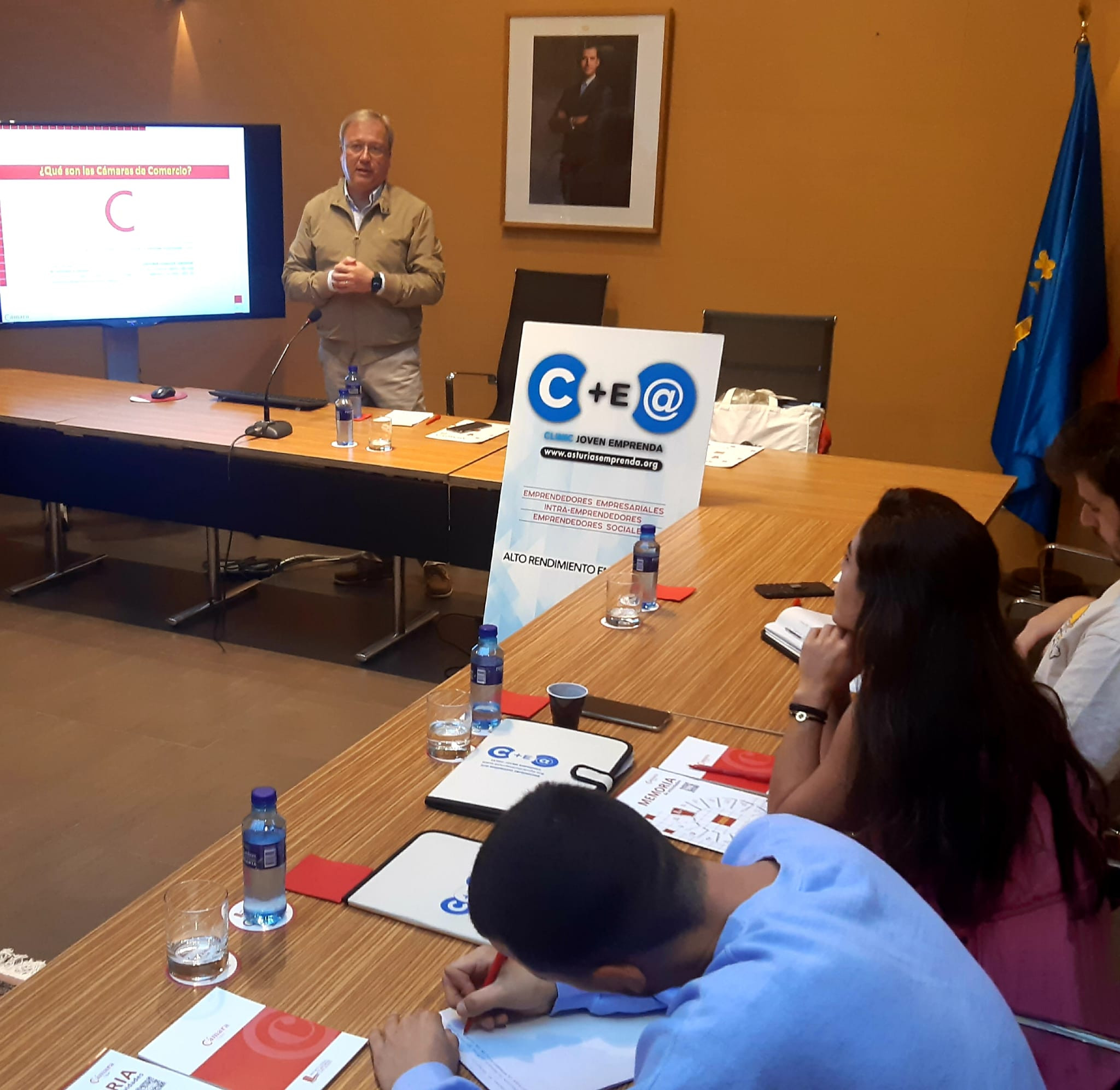 Asturias joven emprenda Cámara Gijón Álvaro