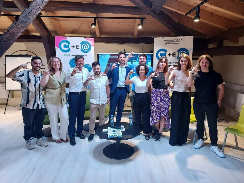 Asturias joven emprenda Cliniqueros