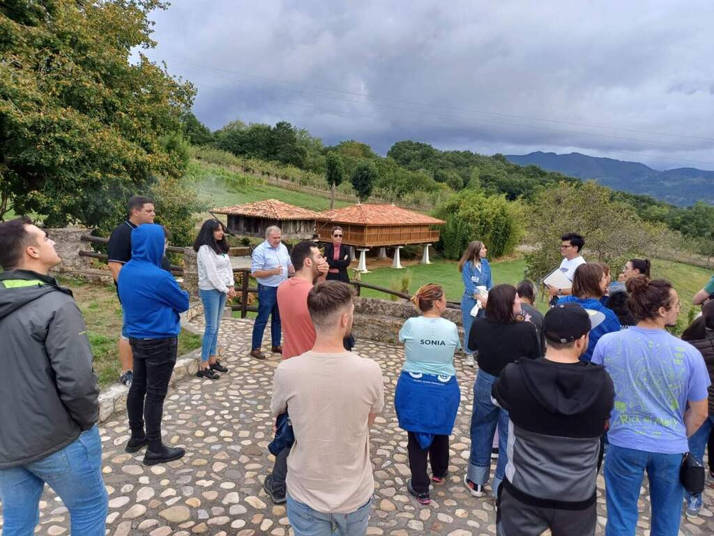 Asturias joven emprenda Visita Palacio Nevares