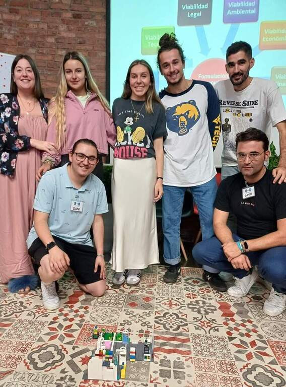 Asturias joven emprenda Lego