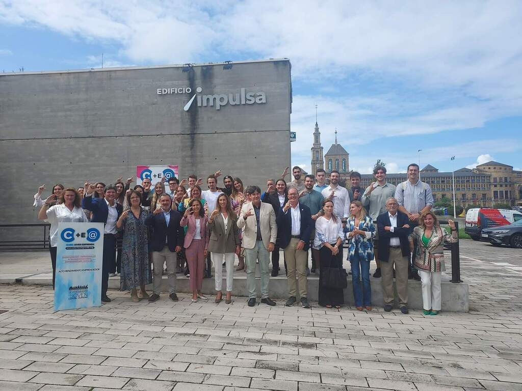 Asturias joven emprenda Brindis y grupo